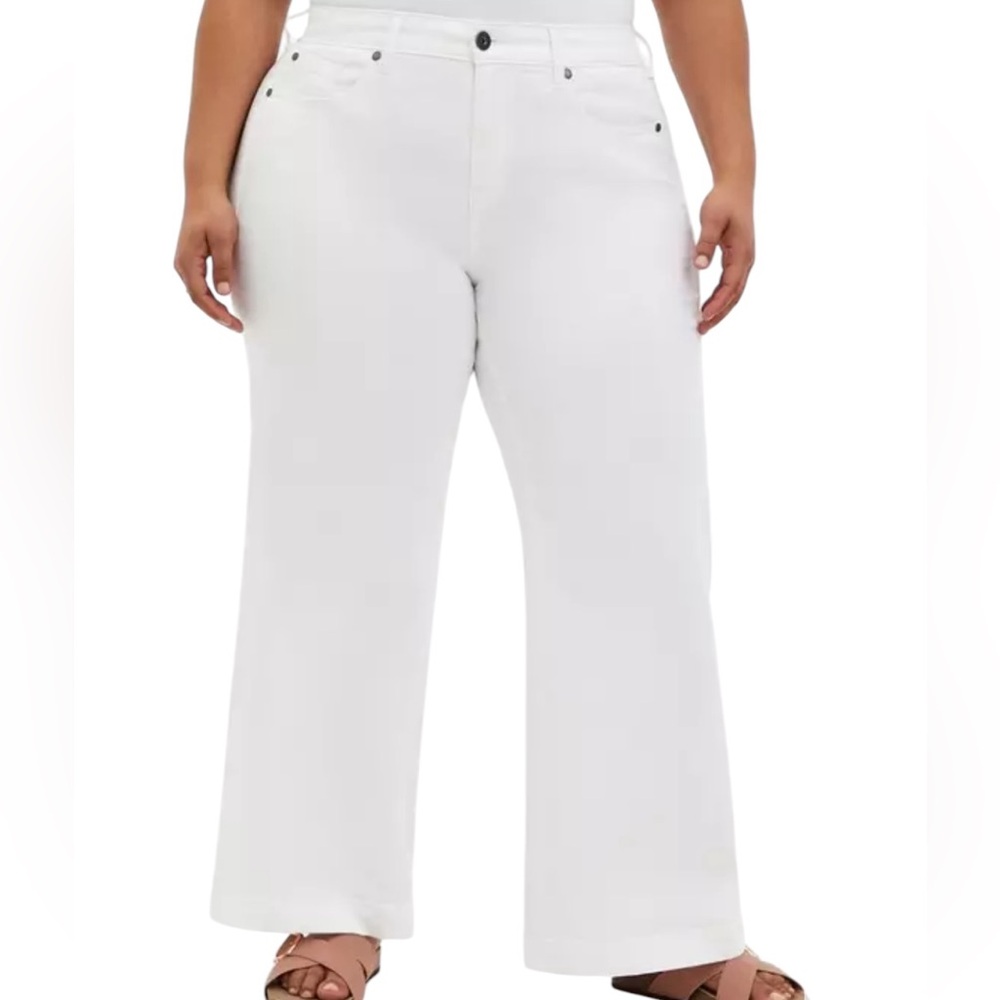 Torrid White Perfect Wide Leg Vintage Stretch Jeans 26T
